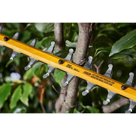 Dewalt hedge trimmer 60v deals